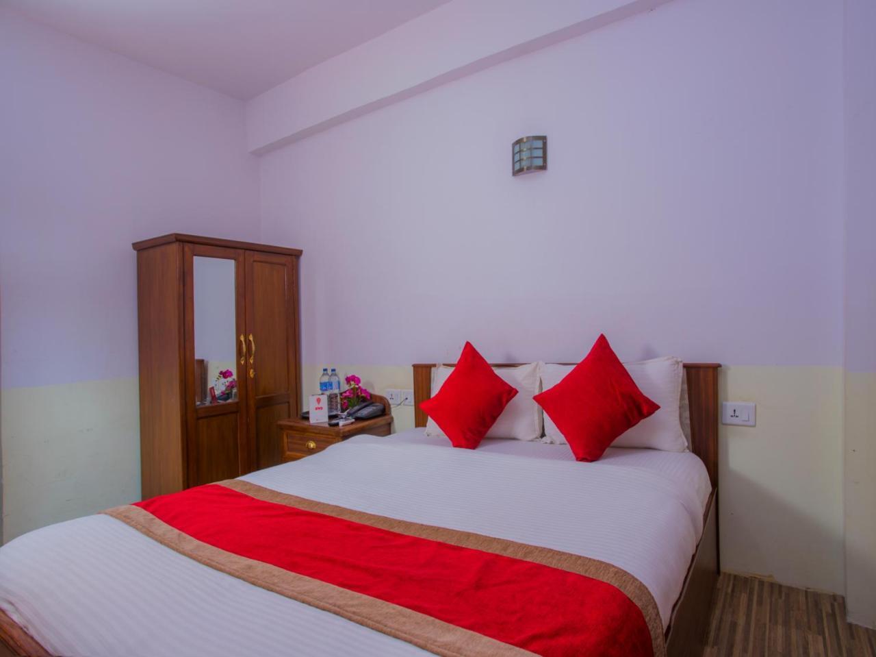 Oyo 255 White Zambala Hotel Katmandu Eksteriør billede
